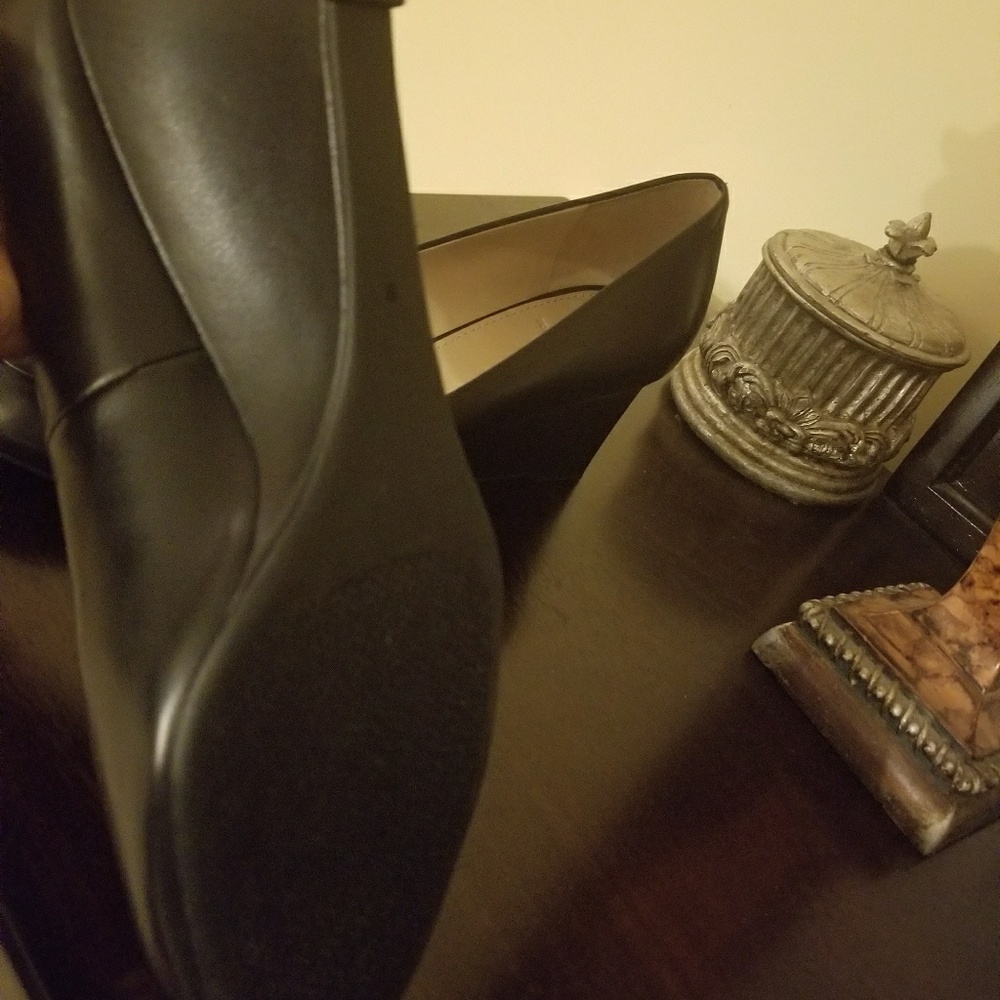 Tory Burch Luna Wedge - Picture 4 of 7